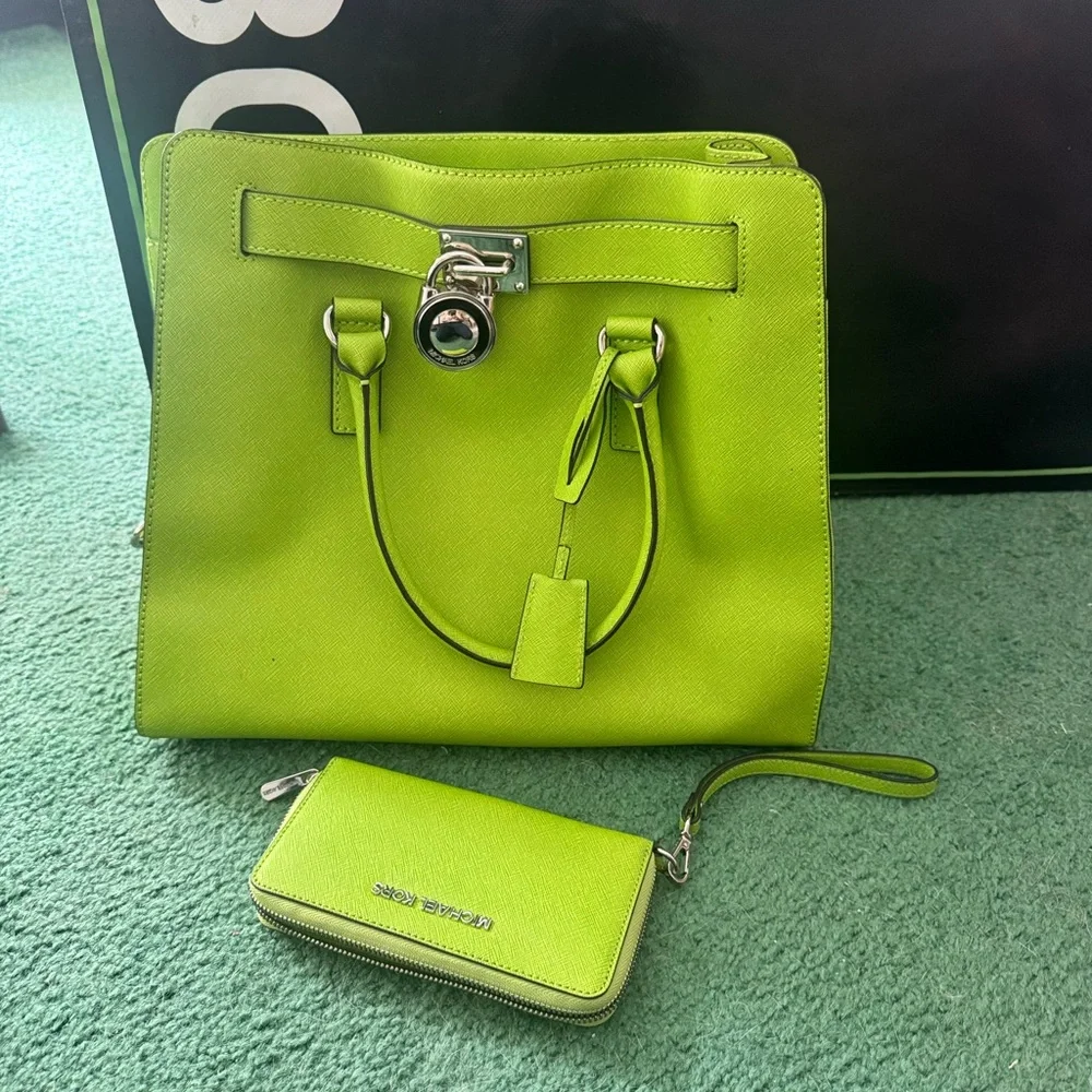 Michael Kors Vibrant Green Satchel and Wallet - Picture 5 of 7